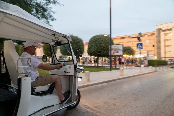 Hidden Gems of Zadar Eco tuk tuk Tour - Trznica Zadar Farmers Market and the Barkajoli Boatmen