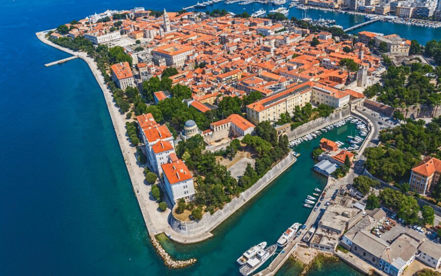 History Walking Group Tour in Old Center of Zadar - Who should book this Old Town Zadar history walk