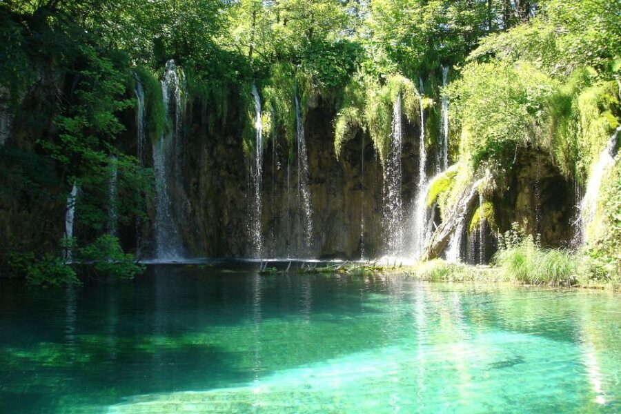 Plitvice Lakes National Park: Private Tour from Zadar - Lake Kozjak Electric Boat Ride: The Calm Break Between Waterfalls