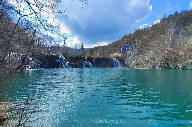 Private Roundtrip Transfer from Zadar to Plitvice National Park - Value Check: How the Group Price Works with €40 Tickets