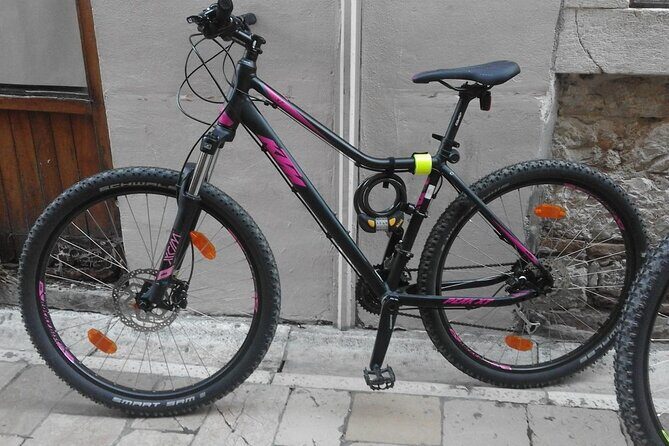 Rent a Bike in Zadar - Helmet, Lock and city map included - Where You Start (and Why It’s Convenient): Ul. Špire Brusine 8