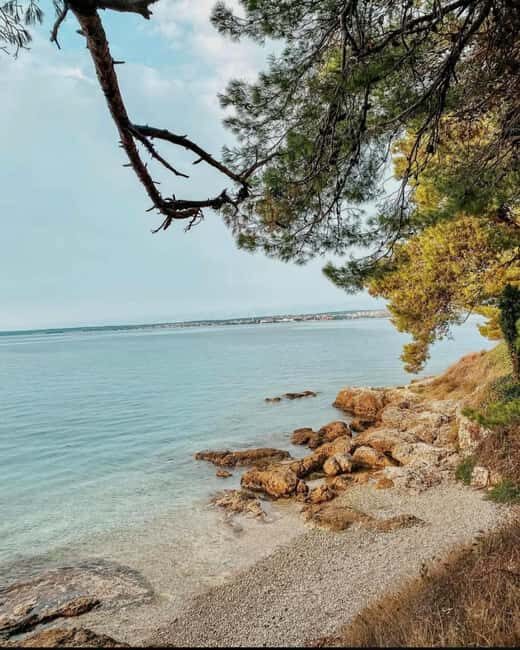 Zadar: 3 Islands SpeedBoat Tour with Snorkeling and Drinks - Stop 1: The First Secluded Swim Bay for Snorkeling