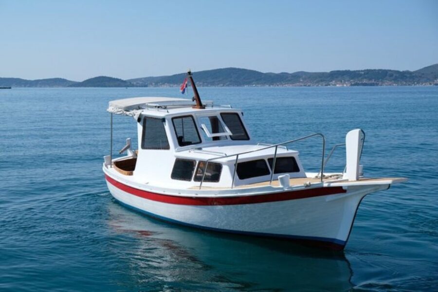 Zadar: Boat Tour to the Nearby Islands - Fishing villages on Ugljan: coffee bars, souvenir shops, and red-roof charm