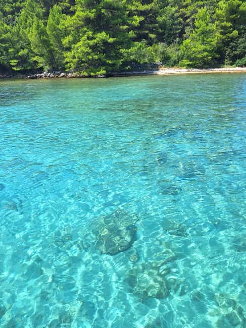 Zadar: Islands & Lagoons Tour with Drinks and ECO fruits... - Crowds, timing, and why this feels relaxed on the right day