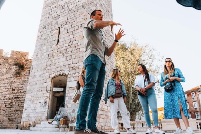 Zadar: Old Town Walking Tour - Roman Column and Roman Forum vibes: 2,000 years, in plain language