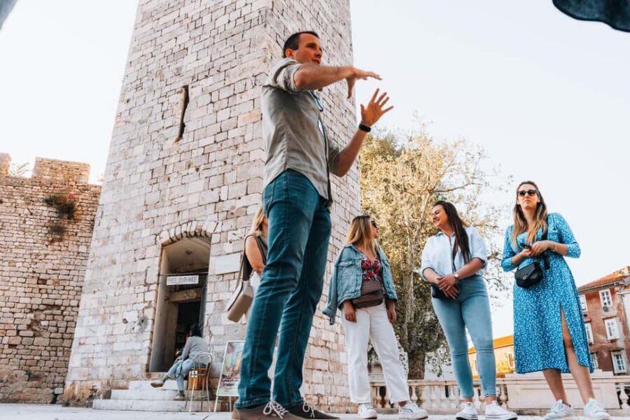 Zadar: Old Town Walking Tour - Roman Column and Roman Forum vibes: 2,000 years, in plain language