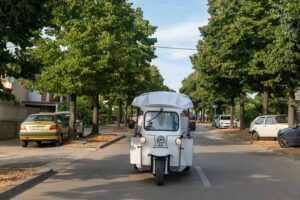 Zadar: Sunset Panorama Tour with Eco Tuk Tuk - The route: Arbanasi to Kolovare Beach (the ride that sets the stage)