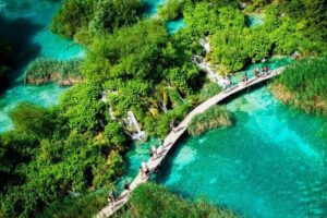 Zadar to Plitvice lakes: Guided tour with pre-booked tickets - Entry at Gate 1: pre-booking helps, but cash still matters