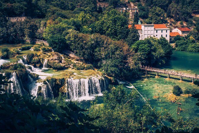 Zadar to Split via Krka Waterfalls (3 hours stop is included) - Comfort and timing: why the car details matter on a long day