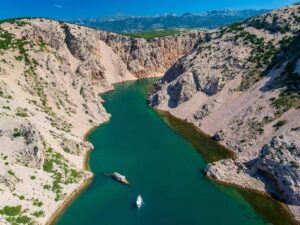 Zrmanja river & 3 Croatian seas boat tour - Novsko Ždrilo to an Adriatic swim: short cruise, big payoff